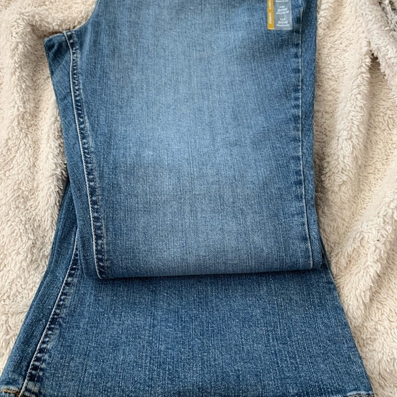 NWT ~ 20W - LEE  Legendary Flare Jeans - Mid Rise - Picture 10 of 16